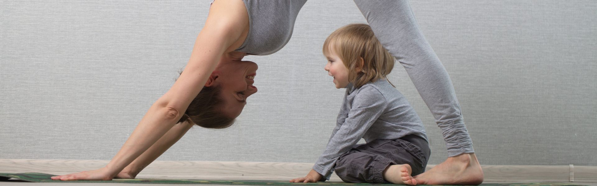 STUDIO LEVATRICE SLIDER ypoga mamma bebe